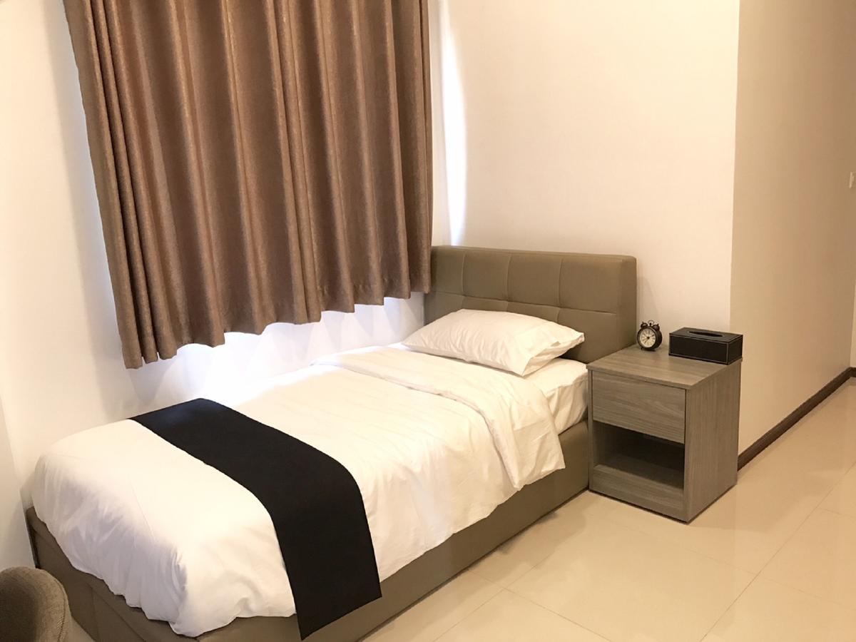 Koo Hotel Yangon Bagian luar foto