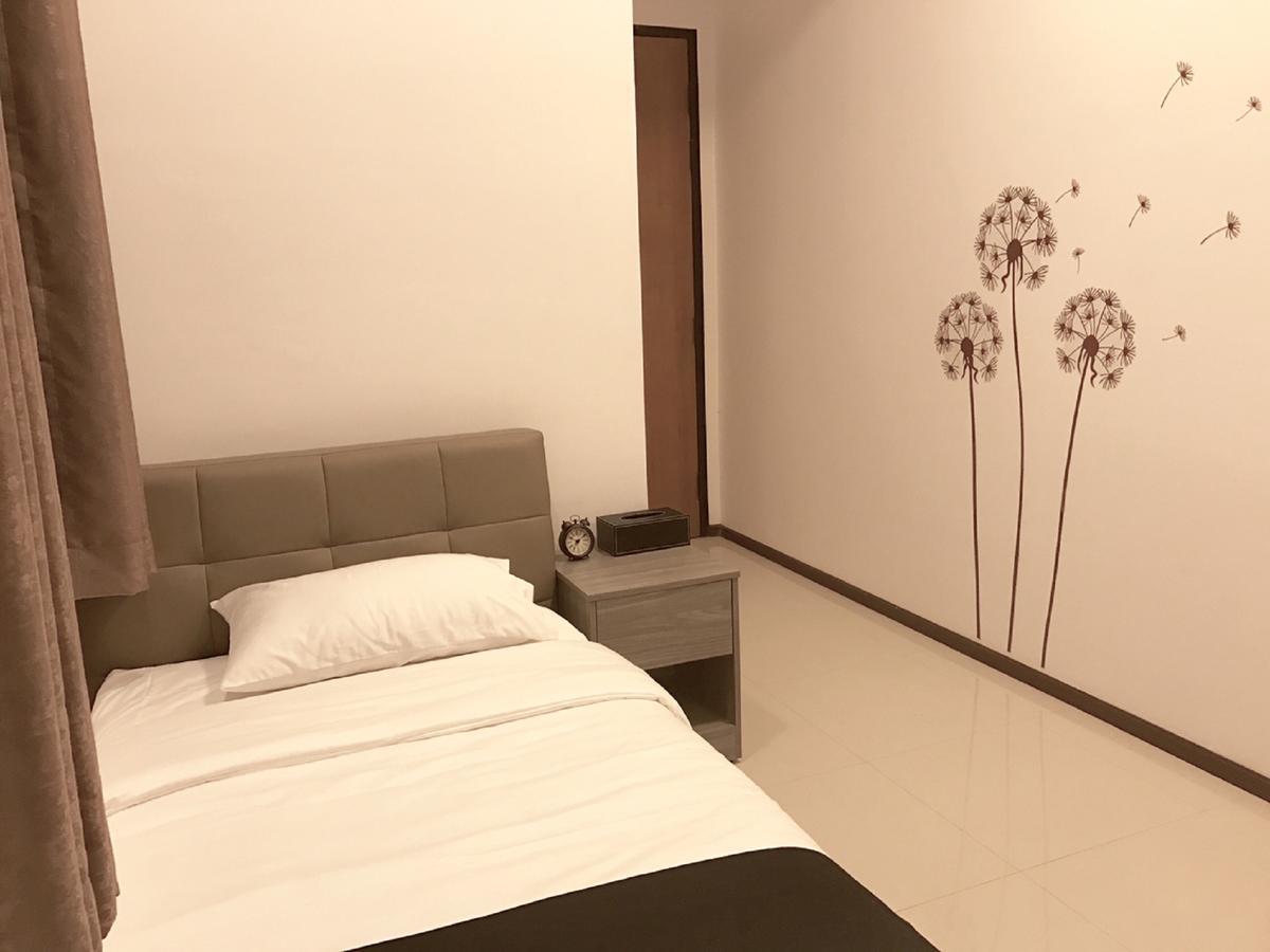 Koo Hotel Yangon Bagian luar foto
